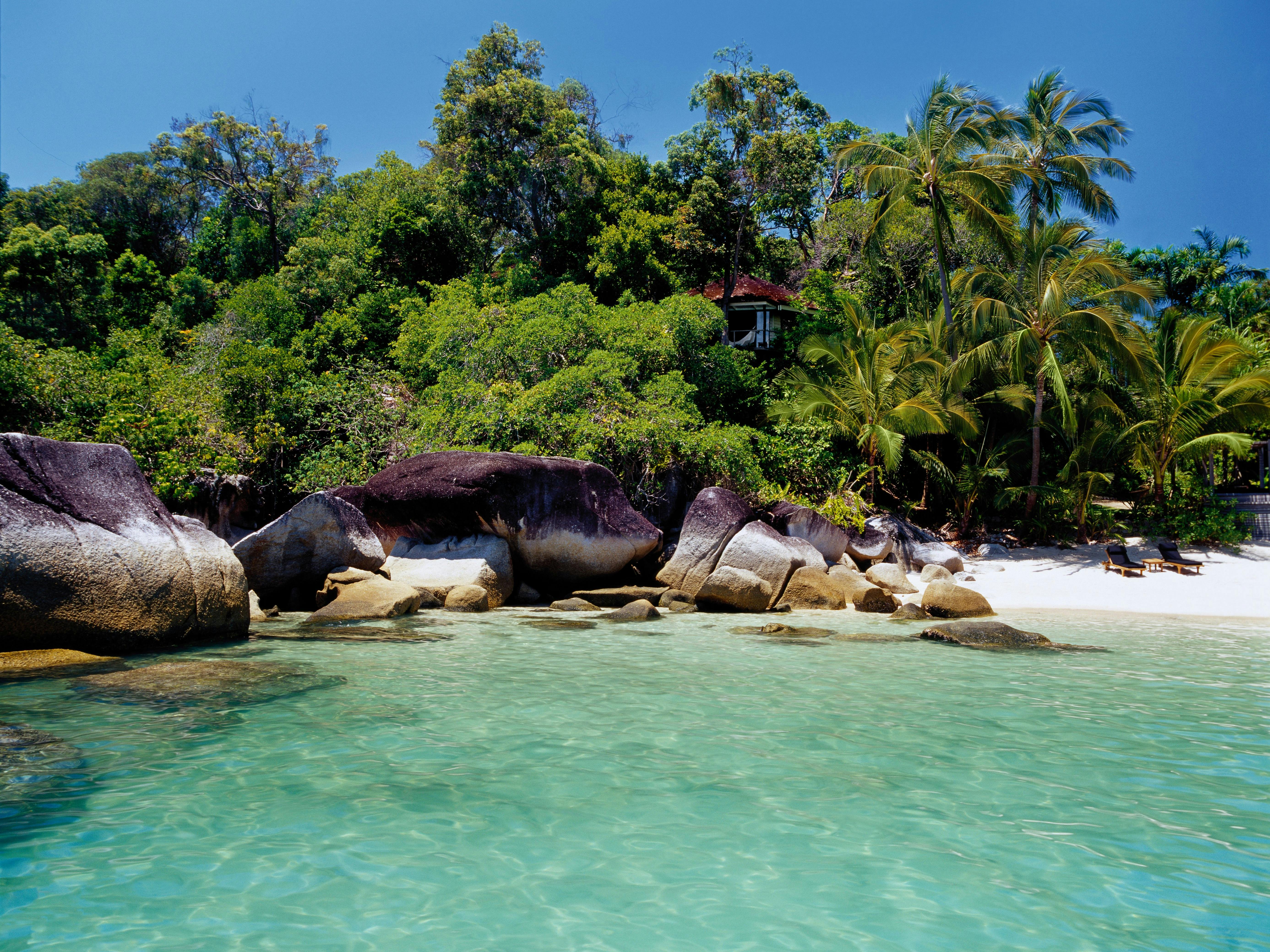 Front Beach Bedarra Island Resort